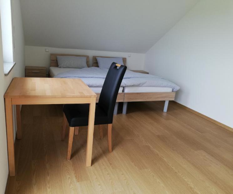 Ferienwohnungen Weishaupt, Pfingstweider Str. 30 Meckenbeuren Buitenkant foto
